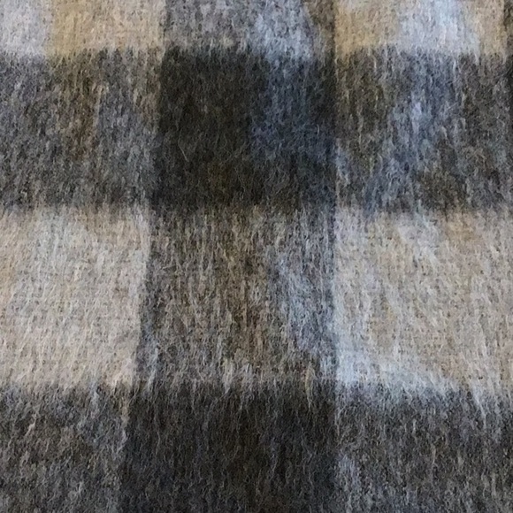 TALBOTS wool blend sz 2p.  Gray check straight skt - Picture 3 of 7